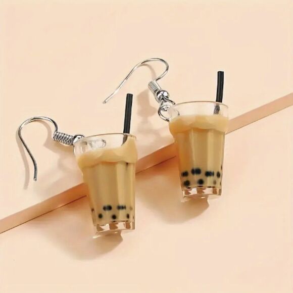 🔅🆕🔅✨Adorable Bubble Tea Design Dangle Earrings ♥️✨ - Picture 1 of 8